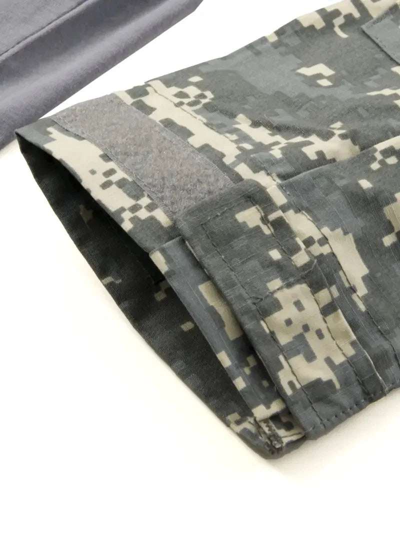 Men's Long Sleeve Camo Tactical T-Shirt — Elastic Zip Pocket Gym Shirt